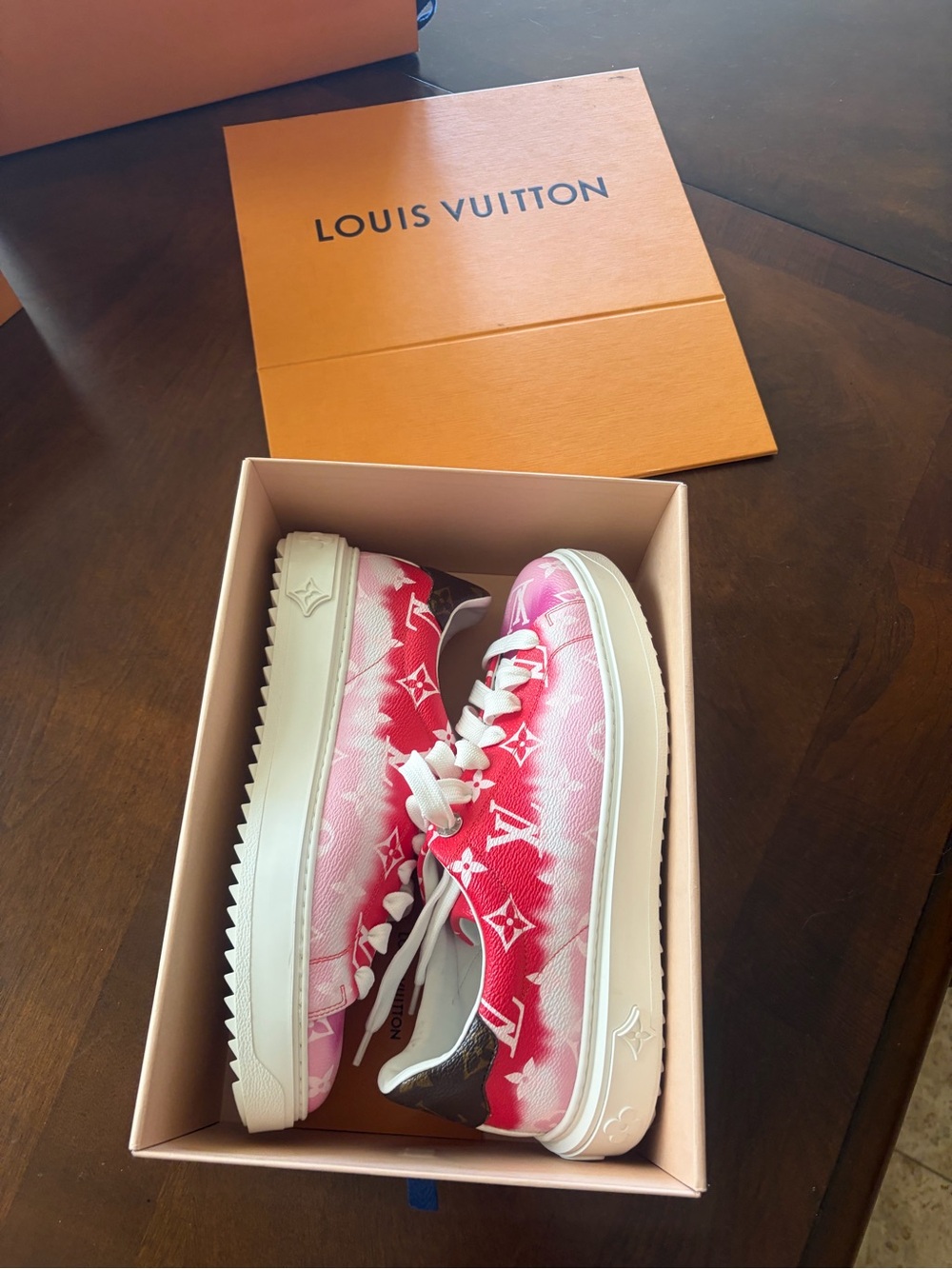 Louis Vuitton shoes 39.5